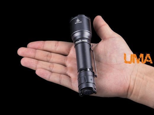 Фонарь ручной Fenix TK06